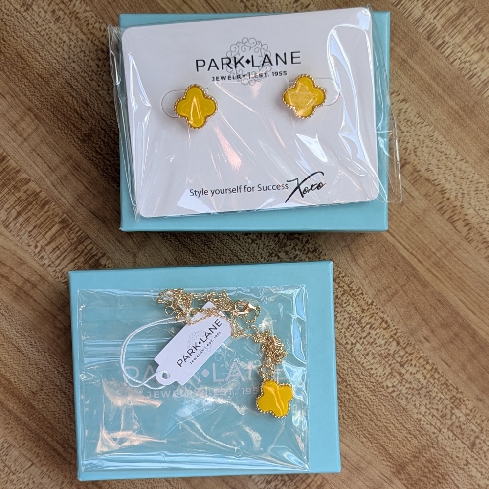 NWT Park Lane Lana Earrings and Necklace in yellow